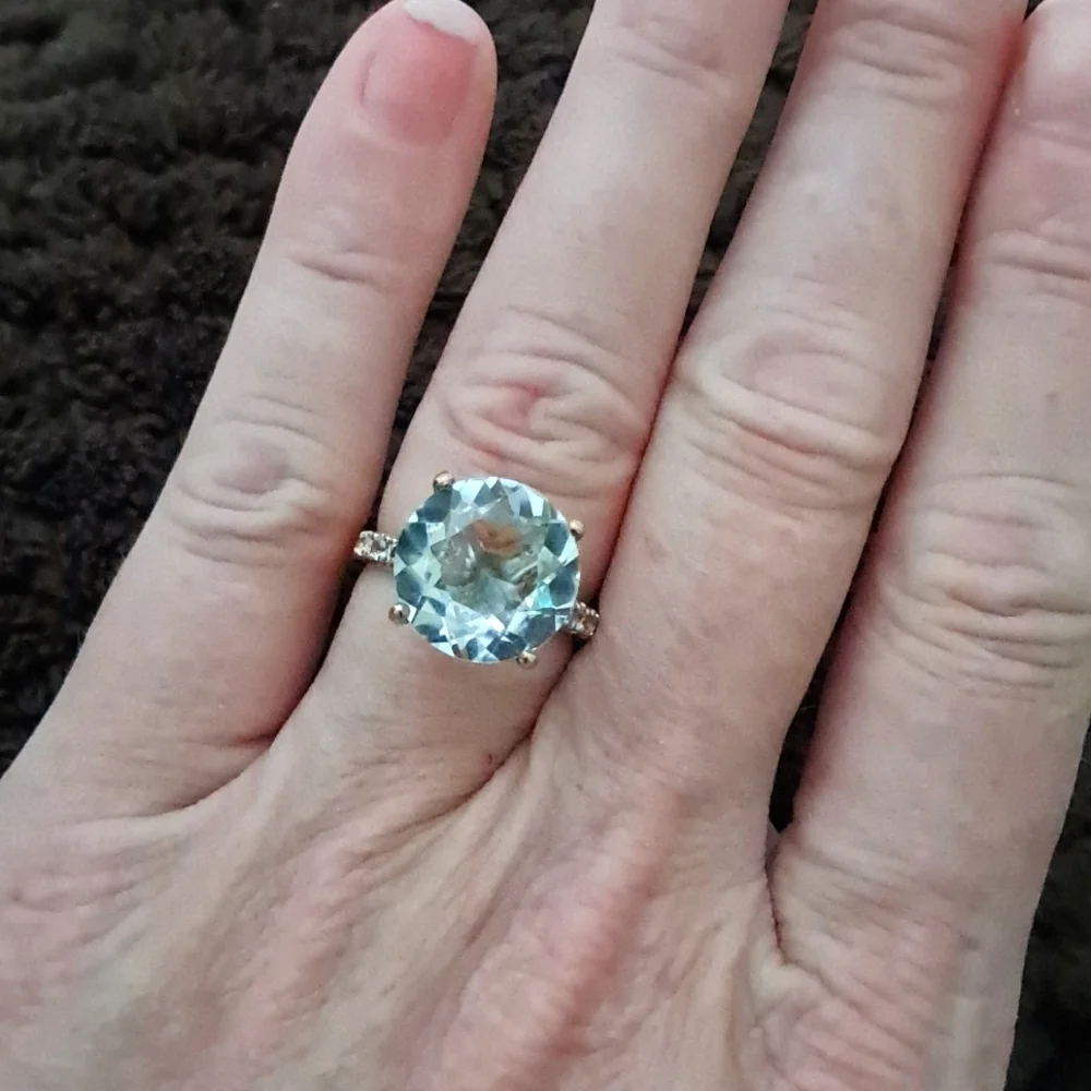 White Topaz Ring In 18k Yellow Gold Over 925 Sterling Silver.